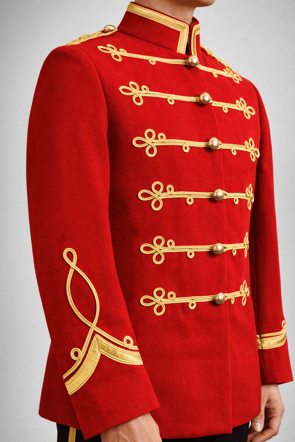 Ceremoniële rode uniformjas met gouden passementen