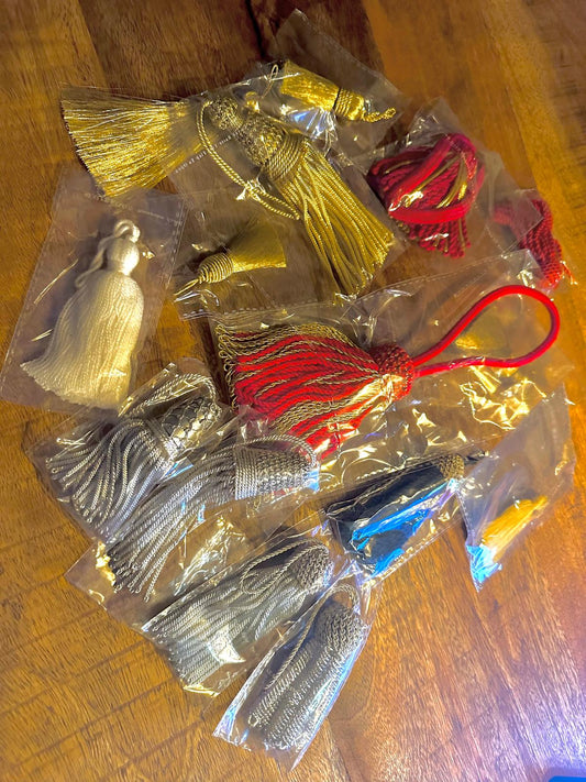 Set decoratieve kwastjes – diverse kleuren (Carnaval) - InDef